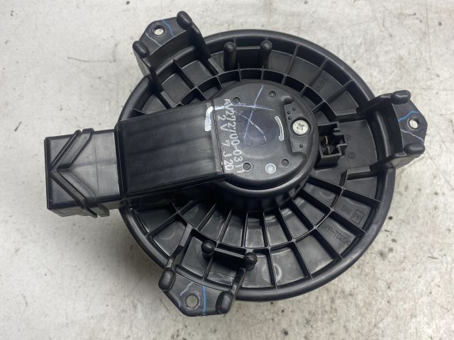 bontott SUZUKI SWIFT III Fűtőmotor (Klímás)