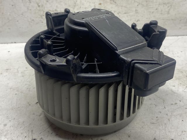 bontott SUZUKI SWIFT III Fűtőmotor (Klímás)