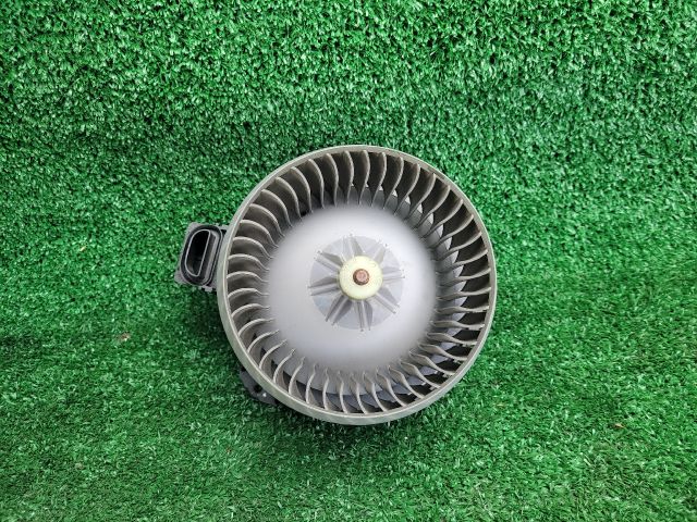 bontott SUZUKI SWIFT III Fűtőmotor (Klímás)