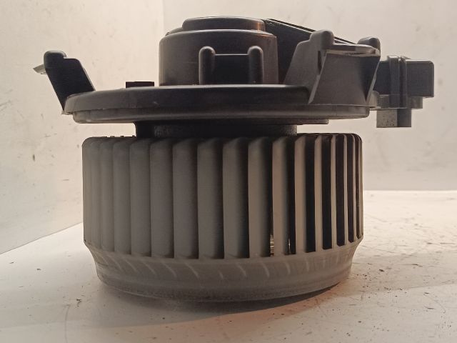 bontott SUZUKI SWIFT III Fűtőmotor (Klímás)