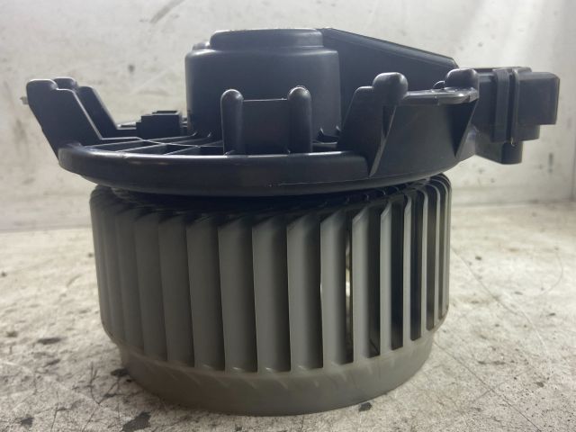 bontott SUZUKI SWIFT III Fűtőmotor (Klímás)