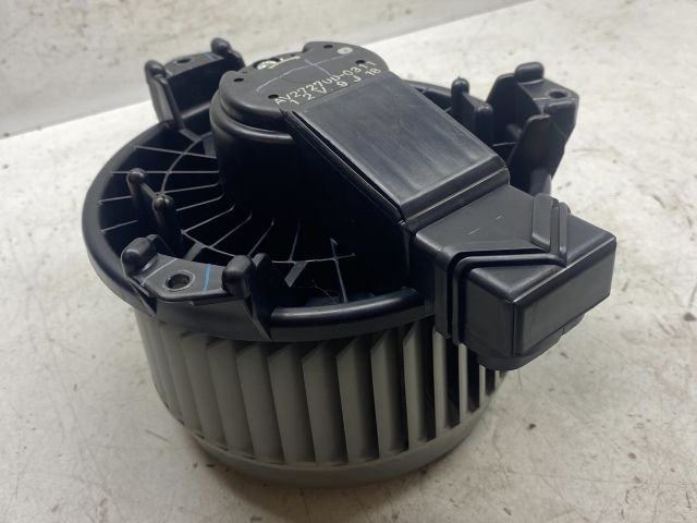 bontott SUZUKI SWIFT III Fűtőmotor (Klímás)