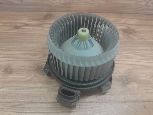 bontott SUZUKI SWIFT III Fűtőmotor (Nem klímás)