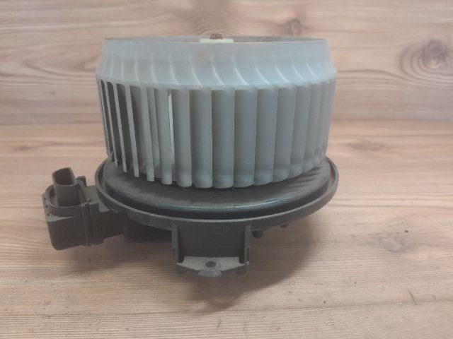 bontott SUZUKI SWIFT III Fűtőmotor (Nem klímás)