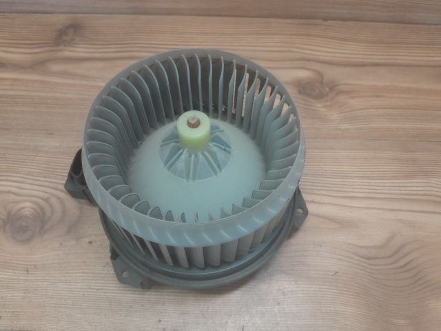 bontott SUZUKI SWIFT III Fűtőmotor (Nem klímás)