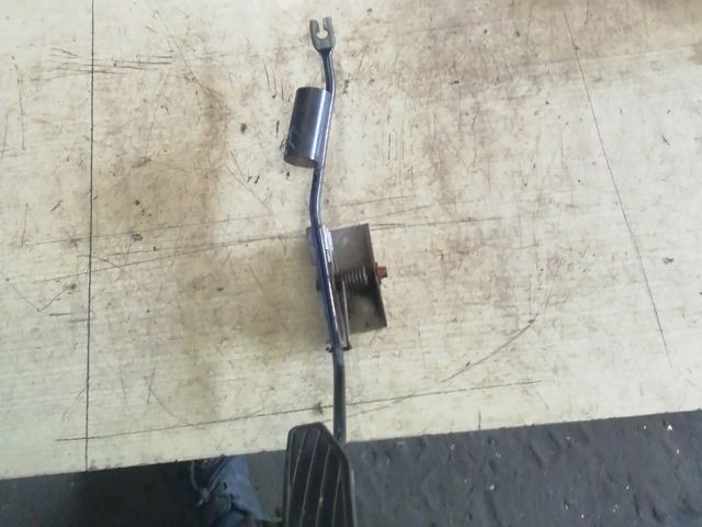 bontott SUZUKI SWIFT III Gázpedál (Mechanikus)