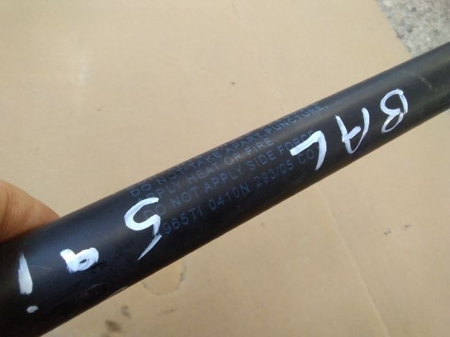 bontott SUZUKI SWIFT III Gázrugós Kitámasztó Teleszkóp Csomagtérajtó Bal