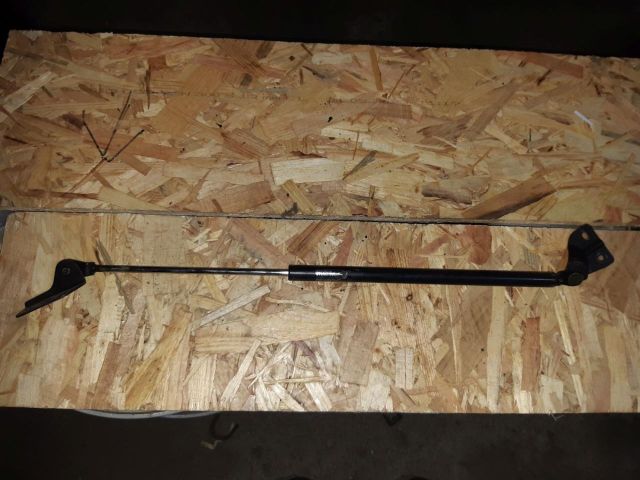 bontott SUZUKI SWIFT III Gázrugós Kitámasztó Teleszkóp Csomagtérajtó (Pozíciófüggetlen)