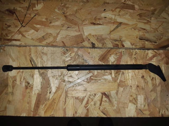 bontott SUZUKI SWIFT III Gázrugós Kitámasztó Teleszkóp Csomagtérajtó (Pozíciófüggetlen)