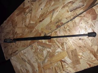 bontott SUZUKI SWIFT III Gázrugós Kitámasztó Teleszkóp Csomagtérajtó (Pozíciófüggetlen)