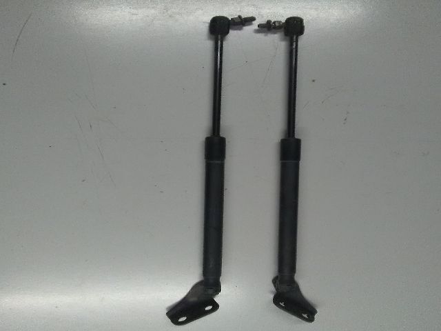 bontott SUZUKI SWIFT III Gázrugós Kitámasztó Teleszkóp Pár Csomagtérajtó