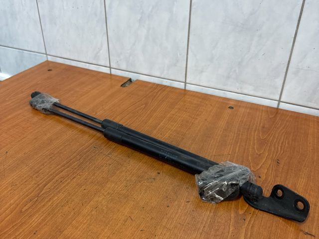 bontott SUZUKI SWIFT III Gázrugós Kitámasztó Teleszkóp Pár Csomagtérajtó