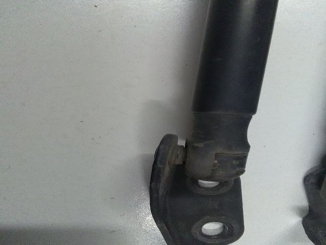 bontott SUZUKI SWIFT III Gázrugós Kitámasztó Teleszkóp Pár Csomagtérajtó