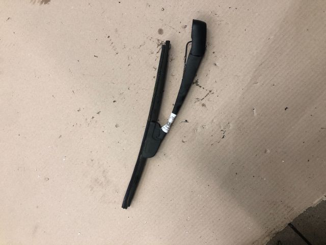 bontott SUZUKI SWIFT III Hátsó Ablaktörlő Kar