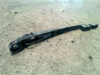 bontott SUZUKI SWIFT III Hátsó Ablaktörlő Kar