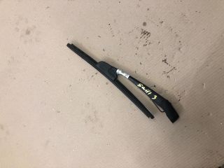 bontott SUZUKI SWIFT III Hátsó Ablaktörlő Kar