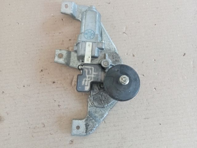 bontott SUZUKI SWIFT III Hátsó Ablaktörlő Motor