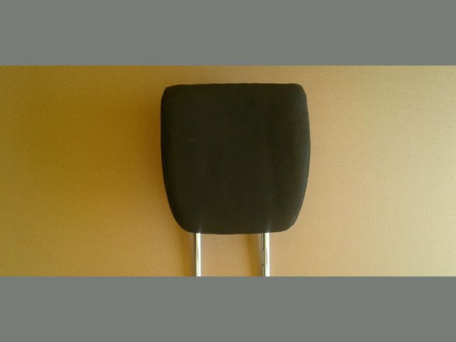 bontott SUZUKI SWIFT III Hátsó Fejtámla