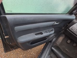 bontott SUZUKI SWIFT III Hátsó középső Biztonsági Öv Csat