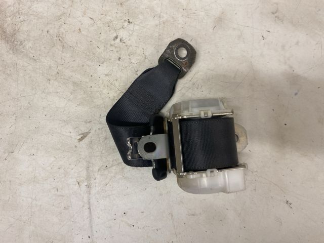 bontott SUZUKI SWIFT III Hátsó középső Biztonsági Öv