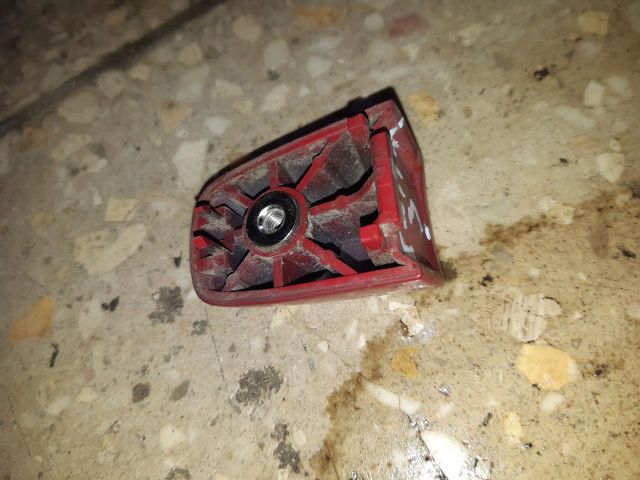 bontott SUZUKI SWIFT III Hátsó Külső Kilincs (Pozíciófüggetlen)