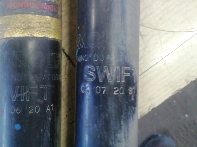 bontott SUZUKI SWIFT III Hátsó Lengéscsillapító Pár