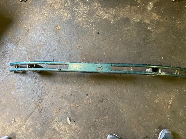 bontott SUZUKI SWIFT III Hátsó Lökhárító Merevítő (Fém)