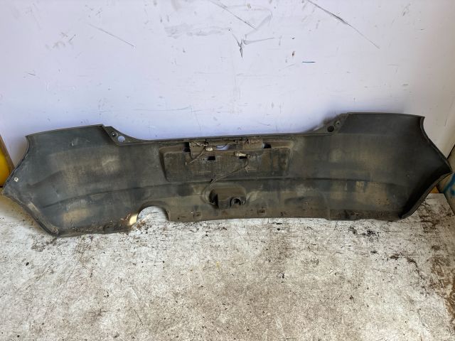 bontott SUZUKI SWIFT III Hátsó Lökhárító (Részeivel)