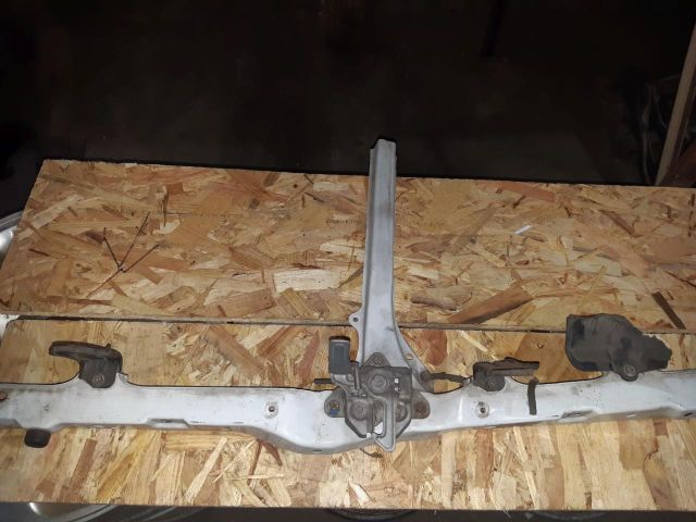 bontott SUZUKI SWIFT III Homlokfal (Üres lemez)