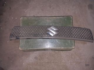 bontott SUZUKI SWIFT III Hűtőrács