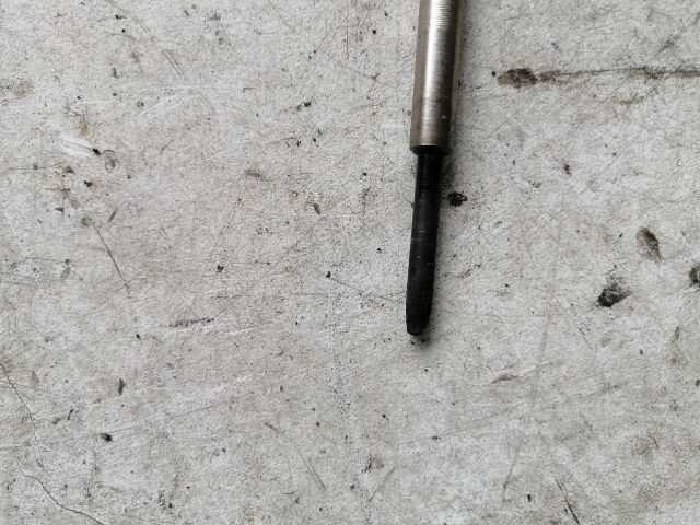 bontott SUZUKI SWIFT III Izzító/Gyújtó Gyertya