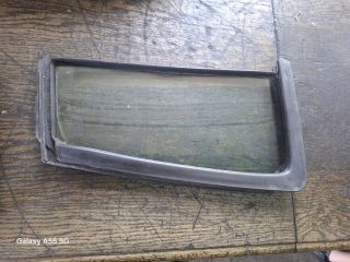 bontott SUZUKI SWIFT III Jobb C Oszlop Oldalablak Üveg