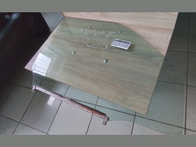 bontott SUZUKI SWIFT III Jobb első Ablak