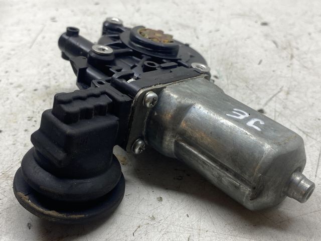 bontott SUZUKI SWIFT III Jobb első Ablakemelő Motor