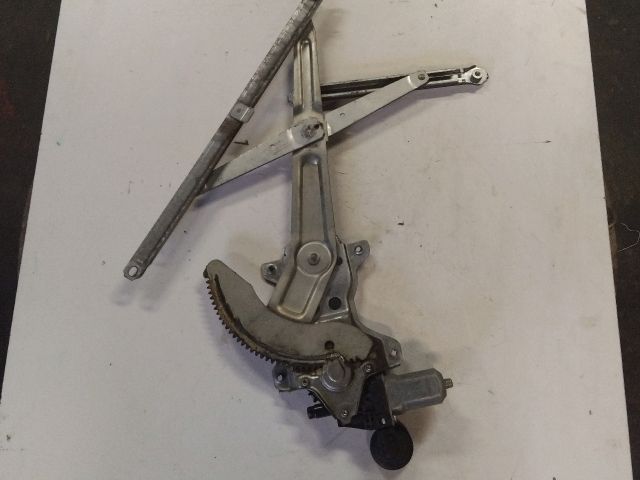 bontott SUZUKI SWIFT III Jobb első Ablakemelő Szerkezet (Elektromos)