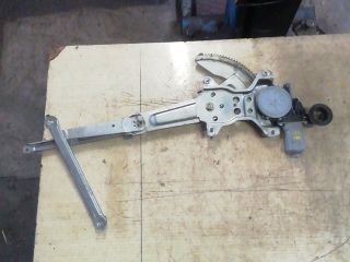 bontott SUZUKI SWIFT III Jobb első Ablakemelő Szerkezet (Elektromos)