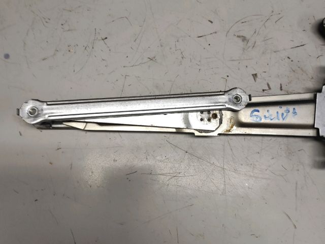 bontott SUZUKI SWIFT III Jobb első Ablakemelő Szerkezet (Elektromos)