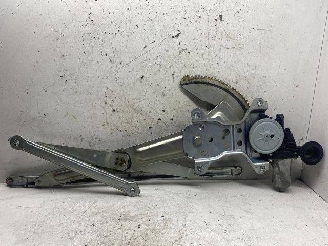 bontott SUZUKI SWIFT III Jobb első Ablakemelő Szerkezet (Elektromos)