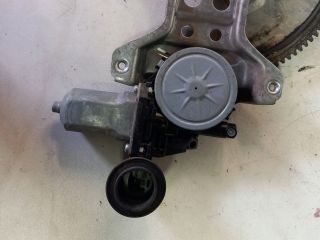 bontott SUZUKI SWIFT III Jobb első Ablakemelő Szerkezet (Elektromos)