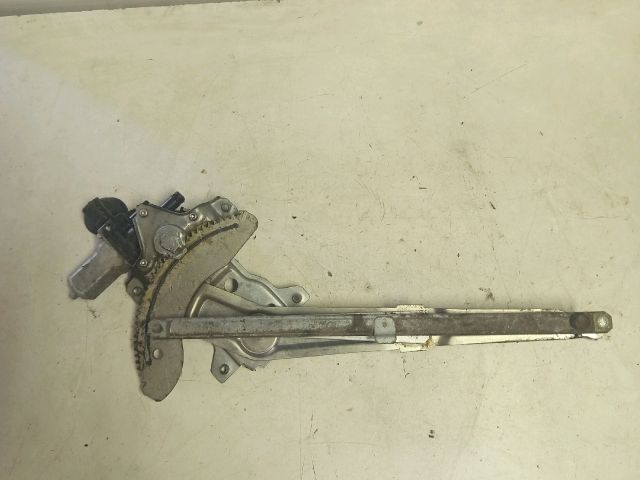 bontott SUZUKI SWIFT III Jobb első Ablakemelő Szerkezet (Elektromos)