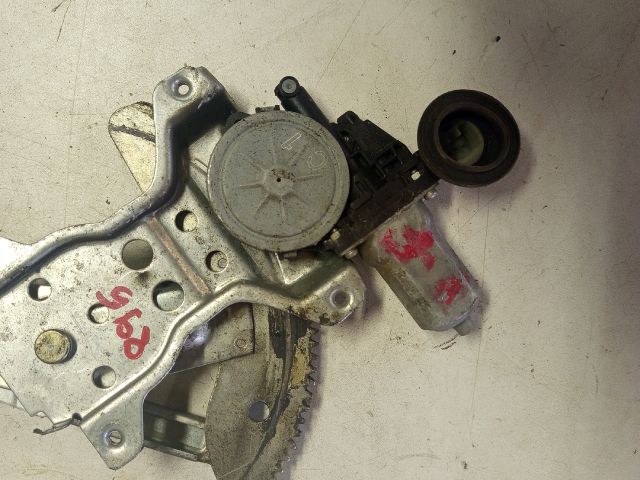 bontott SUZUKI SWIFT III Jobb első Ablakemelő Szerkezet (Elektromos)