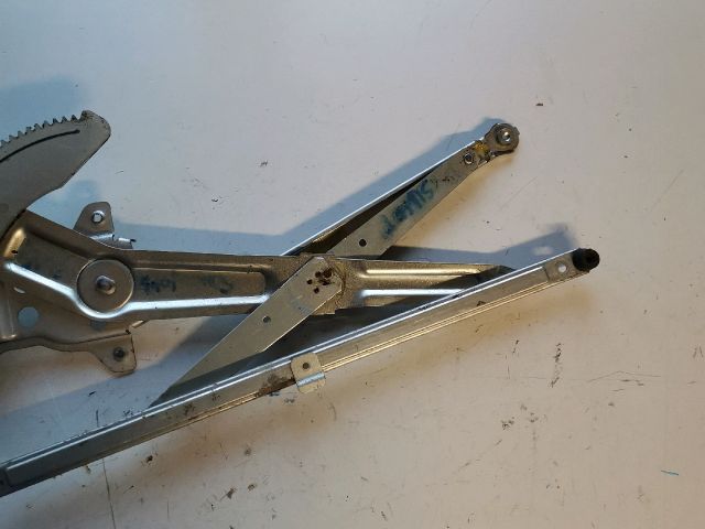 bontott SUZUKI SWIFT III Jobb első Ablakemelő Szerkezet (Elektromos)