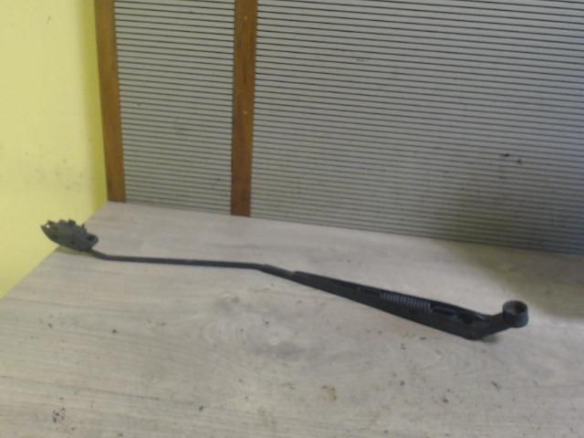 bontott SUZUKI SWIFT III Jobb első Ablaktörlő Kar