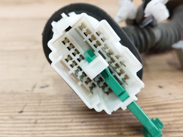 bontott SUZUKI SWIFT III Jobb első Ajtó Kábelköteg