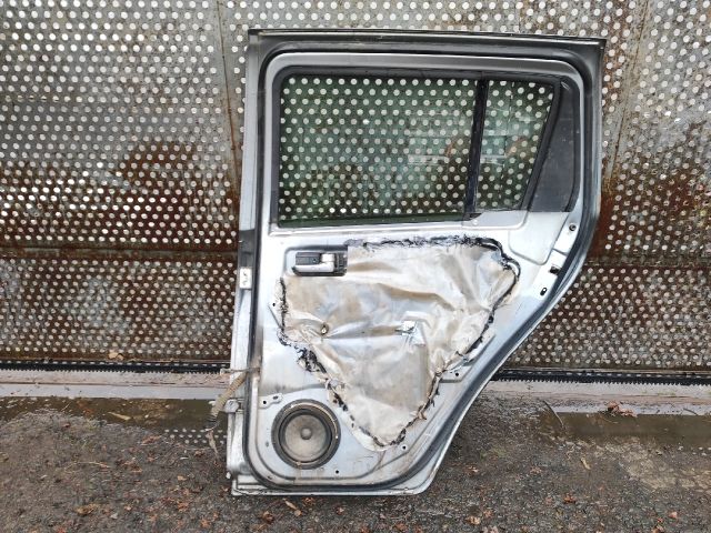 bontott SUZUKI SWIFT III Jobb első Ajtó (Részeivel)