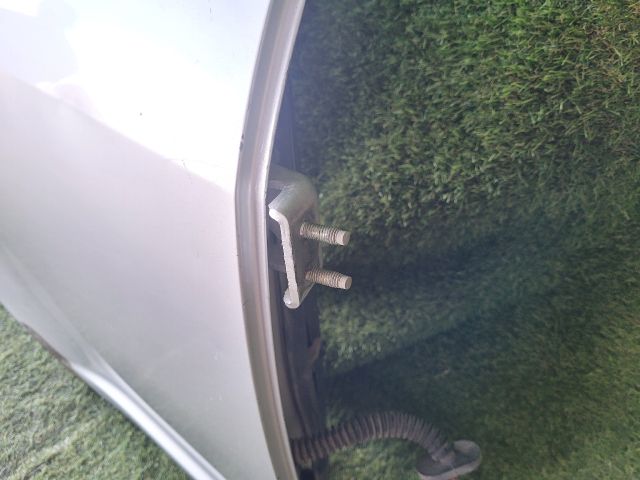 bontott SUZUKI SWIFT III Jobb első Ajtó (Részeivel)