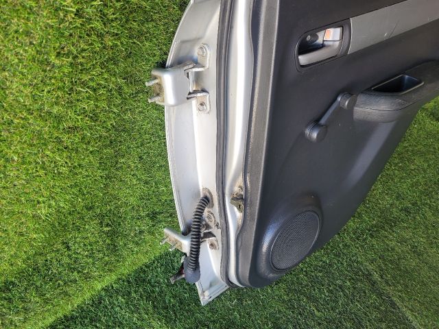 bontott SUZUKI SWIFT III Jobb első Ajtó (Részeivel)