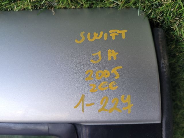 bontott SUZUKI SWIFT III Jobb első Ajtó (Részeivel)