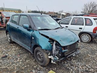 bontott SUZUKI SWIFT III Jobb első Ajtó (Üres lemez)