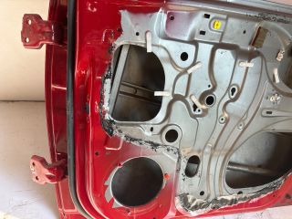 bontott SUZUKI SWIFT III Jobb első Ajtó (Üres lemez)